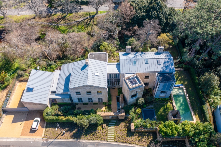 To Let 4 Bedroom Property for Rent in Bishopscourt Western Cape